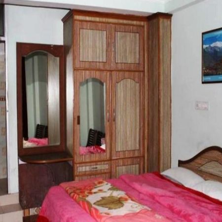 Staywell Hotel Dharamshala Bagian luar foto