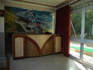 Staywell Hotel Dharamshala Bagian luar foto