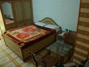Staywell Hotel Dharamshala Bagian luar foto